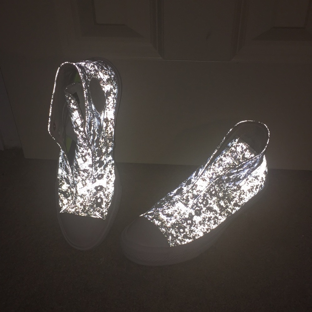 SHOESSSS 🥵 - Picture 2 of 3